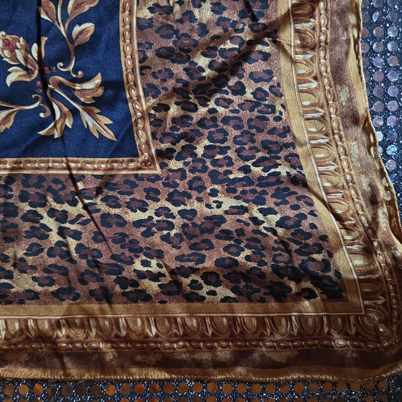 Talbots navy blue regal print silk neck scarf with animal print trim - Picture 5 of 8